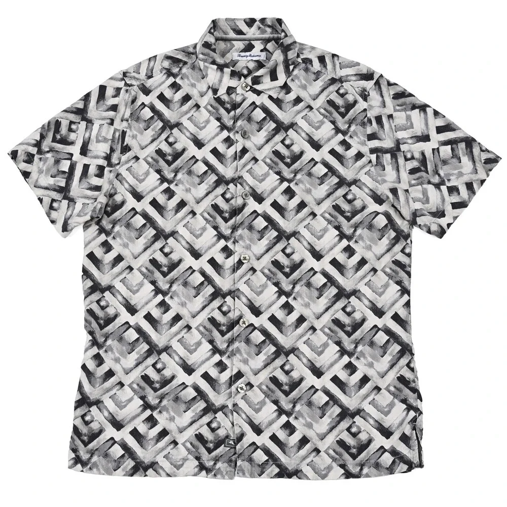 Tommy Bahama Shirt Men's Medium‎ 100% Silk Button Up Short Sleeve Beach Resort